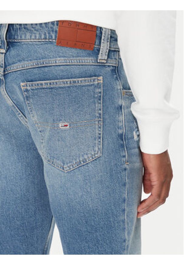 Tommy Jeans Szorty jeansowe Ronnie DM0DM21331 Niebieski Regular Fit. Kolor: niebieski. Materiał: bawełna