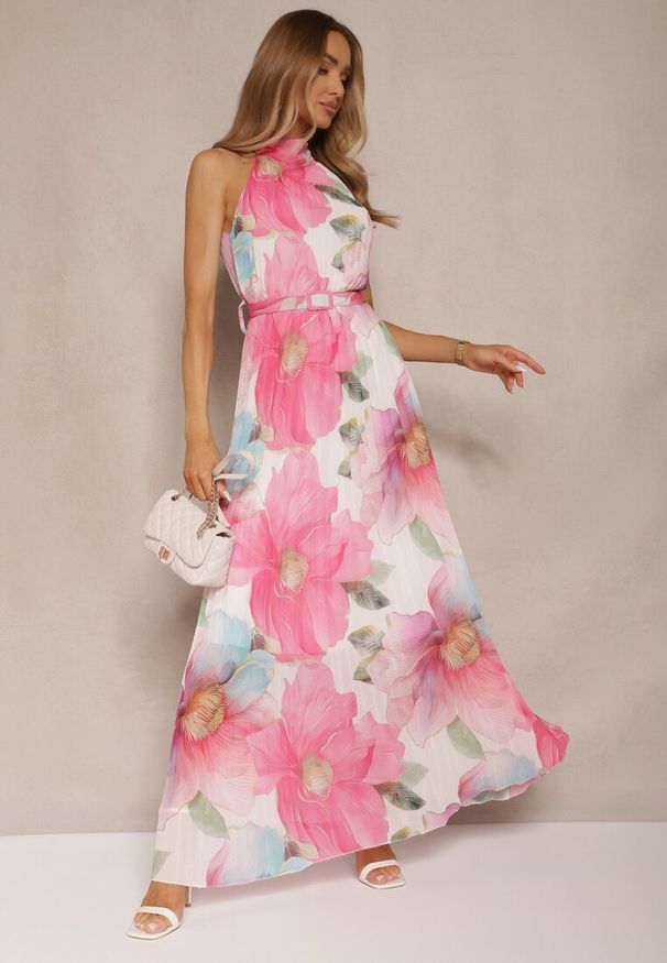 Renee - Różowa Plisowana Sukienka z Wiązaniem i Paskiem z Klamrą Nitolia. Okazja: na co dzień. Kolor: różowy. Typ sukienki: rozkloszowane. Styl: casual, klasyczny