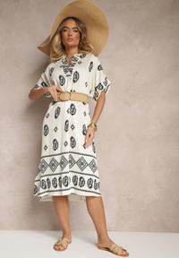 Renee - Czarno-Kremowa Sukienka z Wiskozy w Stylu Boho o Pudełkowym Kroju z Rozcięciami Virbia. Okazja: na co dzień. Typ kołnierza: dekolt w serek. Kolor: czarny. Materiał: wiskoza. Długość rękawa: krótki rękaw. Styl: boho