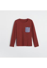 Reserved - Koszulka longsleeve z kieszenią - Bordowy. Kolor: czerwony. Długość rękawa: długi rękaw #1