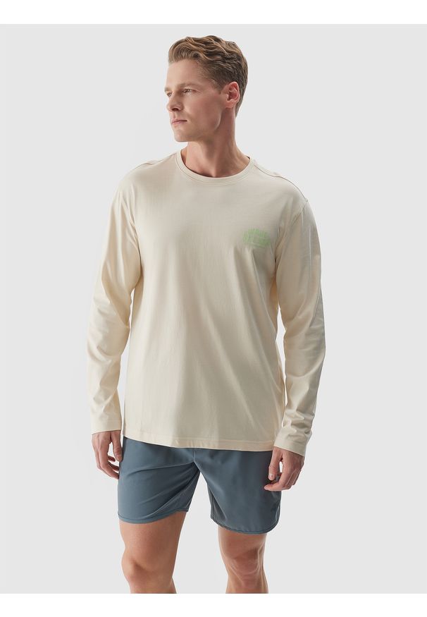 4f - 4F Longsleeve oversize z nadrukiem męski - beżowy L. Okazja: na co dzień. Kolor: beżowy. Materiał: bawełna, dzianina, jersey. Długość rękawa: długi rękaw. Długość: długie. Wzór: nadruk. Styl: sportowy, casual, klasyczny