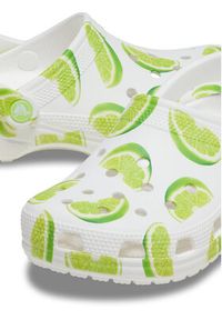 Crocs Klapki Classic Fresh Fruits Clog 211008 Biały. Kolor: biały #4