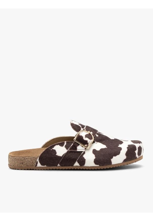 Ryłko - Mule damskie w krowie łaty. Okazja: na co dzień. Kolor: brązowy. Materiał: tkanina. Wzór: nadruk. Styl: casual, street