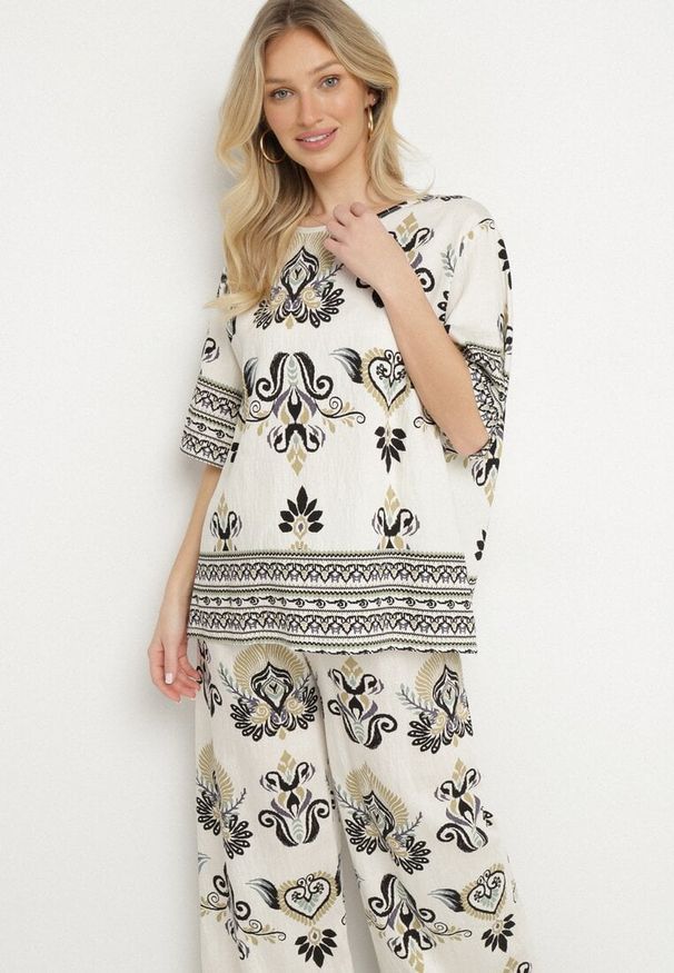 Born2be - Czarno-Beżowy Komplet z Wiskozy w Etniczny Wzór Szerokie Spodnie i Bluzka T-shirt Polliviane. Kolor: czarny. Materiał: wiskoza