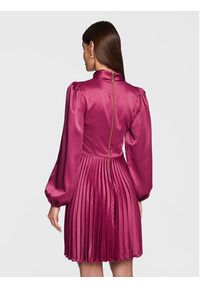 Closet London Sukienka koktajlowa D8554 Fioletowy Regular Fit. Kolor: fioletowy. Materiał: syntetyk. Styl: wizytowy