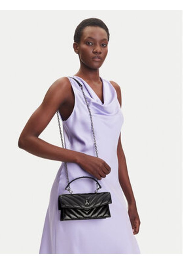 Patrizia Pepe Torebka 8B0032/L116-K419 Czarny. Kolor: czarny. Materiał: skórzane