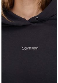 Calvin Klein Sukienka kolor czarny mini prosta. Okazja: na co dzień. Typ kołnierza: kaptur. Kolor: czarny. Materiał: dzianina. Długość rękawa: długi rękaw. Typ sukienki: proste. Styl: casual. Długość: mini #4