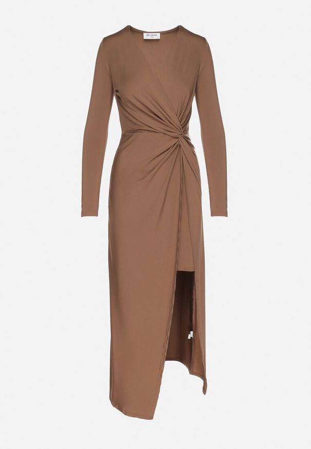 Born2be - Brązowa Sukienka z Efektownym Marszczeniem i Rozcięciem z Wiskozą Kliheria. Okazja: na co dzień. Kolor: brązowy. Materiał: wiskoza. Długość rękawa: długi rękaw. Styl: elegancki, casual, klasyczny