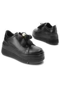 CheBello - Czarne Modne Sneakersy Chebello Eleganckie Obuwie Na Platformie. Okazja: na co dzień. Kolor: czarny. Materiał: skóra, jeans. Wzór: gładki, aplikacja, kwiaty. Obcas: na platformie. Sport: turystyka piesza #6