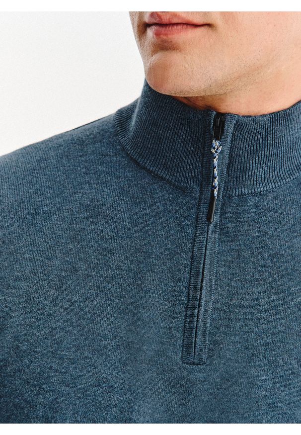 Pako Lorente - PAKO LORENTE – Granatowy sweter z rozpinaną stójką. Okazja: na co dzień. Typ kołnierza: kołnierzyk stójkowy. Kolor: niebieski. Materiał: wiskoza, poliester. Sezon: jesień. Styl: casual