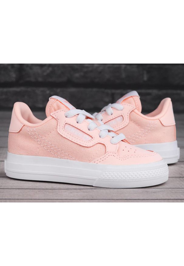 Dziecięce buty do chodzenia Adidas CONTINENTAL VULC. Kolor: pomarańczowy, biały, wielokolorowy. Sport: turystyka piesza