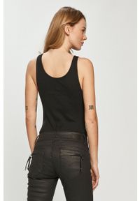 Calvin Klein Jeans - Top. Kolor: czarny. Materiał: bawełna, dzianina. Wzór: nadruk #4