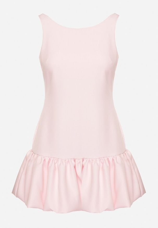 Born2be - Różowy Taliowany Kombinezon z Falbanką Novenira. Kolor: różowy. Styl: elegancki, klasyczny