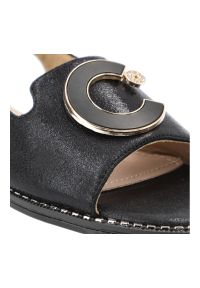 Czarne Sandały S.Barski Stylowe Płaskie Obuwie Damskie. Okazja: na co dzień. Zapięcie: pasek. Kolor: czarny. Wzór: aplikacja. Sezon: lato. Obcas: na obcasie. Styl: elegancki. Wysokość obcasa: niski #6