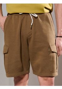 Sinsay - Szorty cargo - khaki. Kolor: brązowy