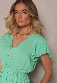 Renee - Zielona Sukienka Rozkloszowana z Bawełny Ozdobiona Falbanami i Guzikami Zoliova. Okazja: na co dzień. Kolor: zielony. Materiał: bawełna. Wzór: aplikacja. Typ sukienki: rozkloszowane. Styl: elegancki, casual