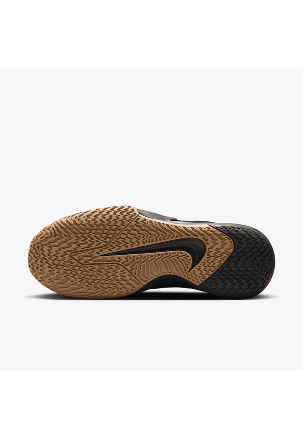 Nike PRECISION VII Buty męskie do koszykówki. Zapięcie: zamek. Kolor: czarny. Materiał: guma, syntetyk, materiał. Szerokość cholewki: normalna. Sport: koszykówka