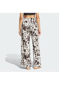 Adidas - adidas Spodnie dresowe Satin KA2668 Brązowy Wide Leg. Kolor: brązowy. Materiał: syntetyk #5