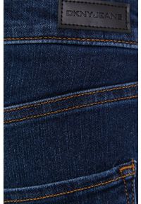 DKNY - Dkny Szorty jeansowe damskie kolor granatowy gładkie medium waist. Okazja: na co dzień. Kolor: niebieski. Materiał: jeans. Wzór: gładki. Styl: casual #2