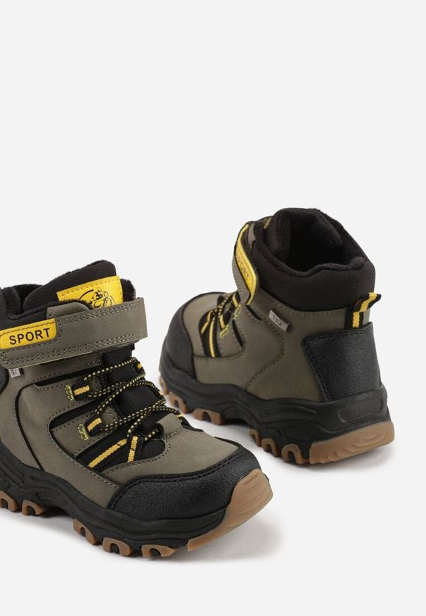 Born2be - Zielone Botki Trapery Vices z Zapięciem na Rzep Nelanesa. Okazja: na uczelnię, na co dzień. Zapięcie: rzepy. Kolor: zielony. Materiał: jeans. Styl: klasyczny, casual