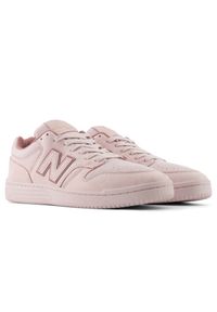 Buty unisex New Balance Numeric UN480STR – różowe. Kolor: różowy. Materiał: materiał, zamsz, syntetyk, guma, skóra. Szerokość cholewki: normalna. Wzór: nadruk. Sport: bieganie #3