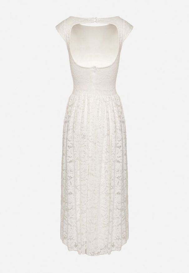 Born2be - Biała Koronkowa Sukienka o Rozkloszowanym Kroju z Odkrytymi Plecami Nelamia. Okazja: na co dzień, na imprezę. Kolor: biały. Materiał: koronka. Długość rękawa: bez rękawów. Styl: casual, elegancki, wizytowy