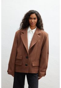 Marsala - Wełniana marynarka o prostym kroju w kolorze CAMEL - RICHMOND-UNI. Materiał: wełna. Długość rękawa: długi rękaw. Długość: długie. Styl: elegancki, sportowy, klasyczny #1