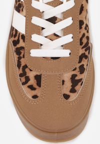 Renee - Panterkowe Sneakersy na Kauczukowej Podeszwie Ozdobione Paskami Nilimea. Okazja: na co dzień. Zapięcie: pasek. Materiał: kauczuk. Wzór: aplikacja #2