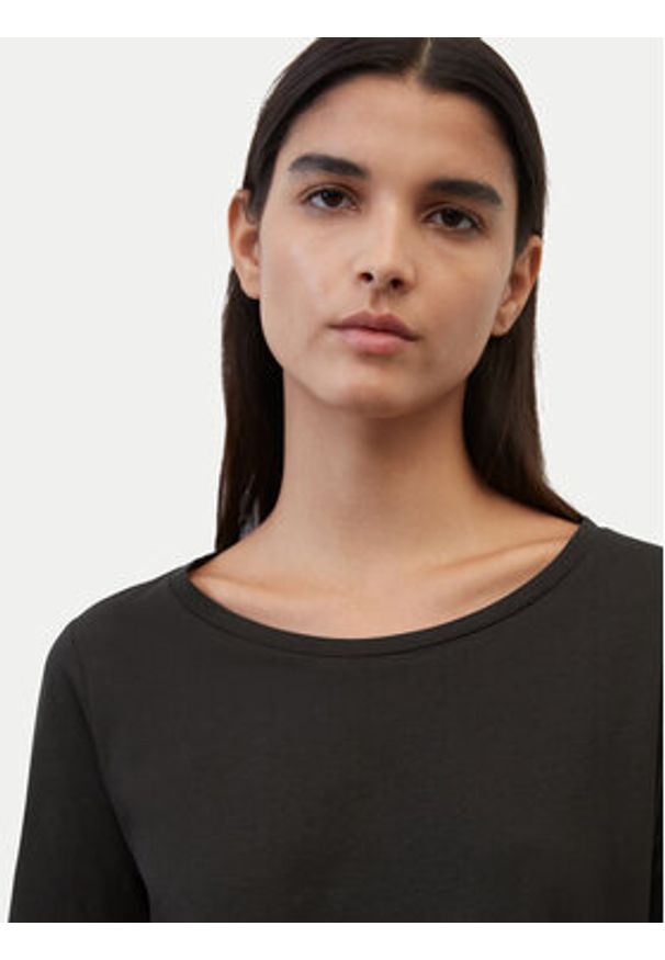 Marc O'Polo Bluzka B01 2072 52235 Czarny Regular Fit. Typ kołnierza: polo. Kolor: czarny. Materiał: bawełna
