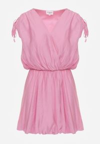 Born2be - Różowa Sukienka Typu Bombka Ozdobiona Wiązaniami przy Ramionach Cassara. Okazja: na co dzień, na spacer. Kolor: różowy. Materiał: mesh. Wzór: aplikacja. Typ sukienki: bombki. Styl: casual, elegancki #8