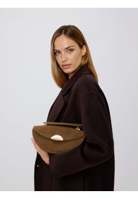 Reserved - Torebka z imitacji zamszu - beżowy. Kolor: beżowy. Materiał: zamszowe #1