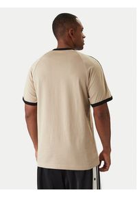 Adidas - adidas T-Shirt 3-Stripes KE7964 Beżowy Regular Fit. Kolor: beżowy. Materiał: bawełna #4