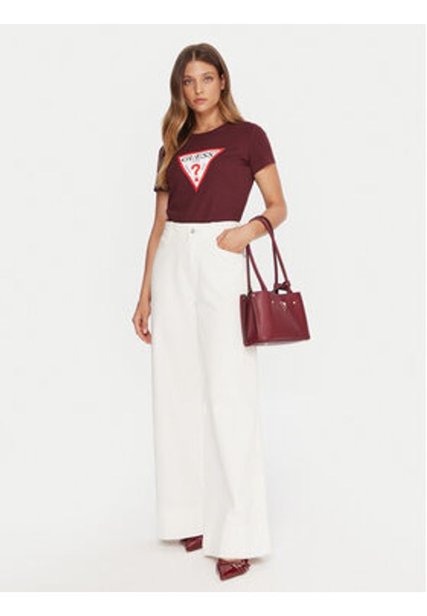 Guess T-Shirt W1YI1B I3Z14 Bordowy Regular Fit. Kolor: czerwony. Materiał: bawełna