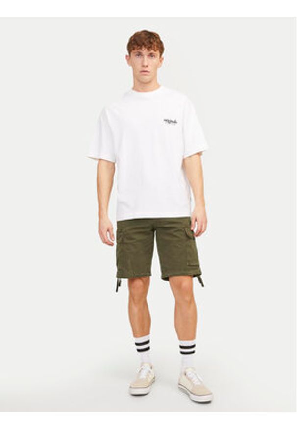 Jack & Jones - Jack&Jones Szorty materiałowe Cole 12253122 Zielony Loose Fit. Kolor: zielony. Materiał: bawełna