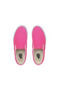 Buty do chodzenia dla dorosłych Vans Classic Slip-On wsuwane. Zapięcie: bez zapięcia. Kolor: różowy. Model: Vans Classic. Sport: turystyka piesza