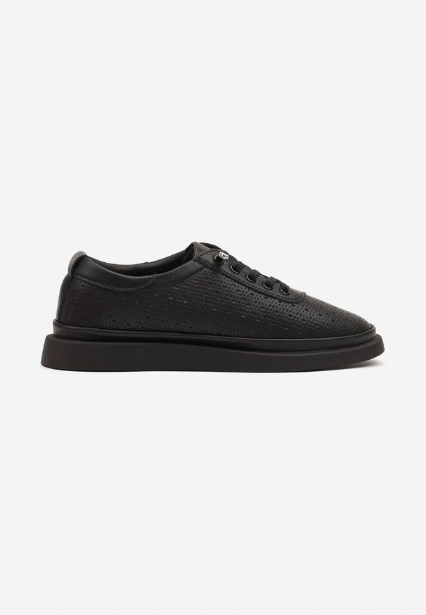 Born2be - Czarne Skórzane Sneakersy Ozdobione Aplikacją i Perforacją Taneorisa. Okazja: na co dzień. Kolor: czarny. Materiał: skóra. Wzór: aplikacja