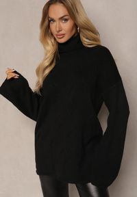 Renee - Czarny Golf o Wydłużonym Kroju w Romby Hennsa. Okazja: na co dzień. Typ kołnierza: golf. Kolor: czarny. Materiał: jeans. Styl: casual #3