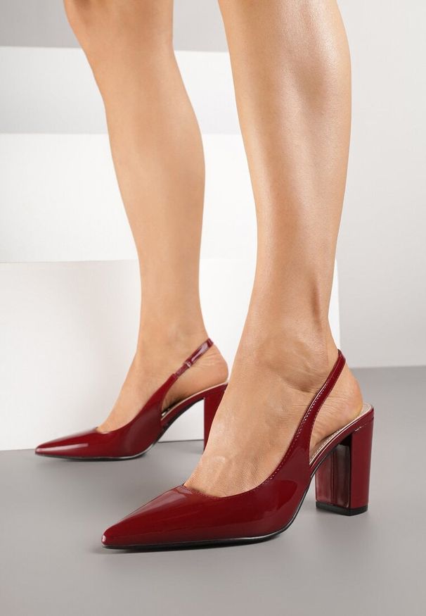 Renee - Bordowe Sandały Lakierowane na Słupku Slingback Halasela. Okazja: na co dzień, na imprezę. Kolor: czerwony. Materiał: lakier. Obcas: na słupku. Styl: wizytowy, elegancki, casual