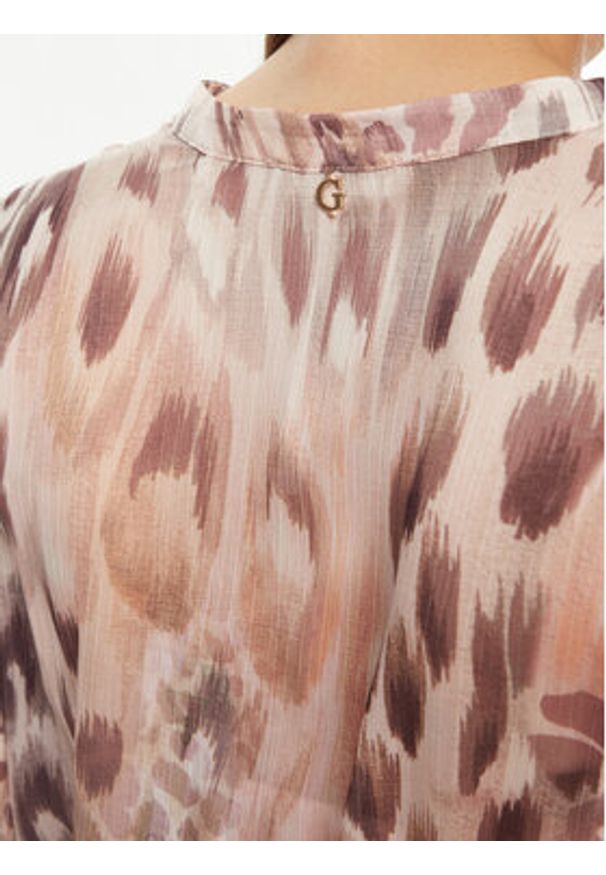 Guess Sukienka koszulowa W5RK35 WDW82 Różowy Regular Fit. Kolor: różowy. Materiał: syntetyk. Typ sukienki: koszulowe
