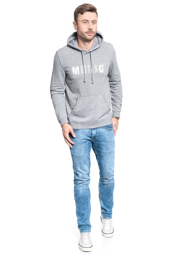 Mustang - MUSTANG BLUZA Hoody MID GREY MELANGE 1006289 4140. Typ kołnierza: kaptur
