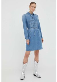 Guess sukienka jeansowa kolor niebieski mini prosta. Kolor: niebieski. Materiał: jeans. Długość rękawa: długi rękaw. Typ sukienki: proste. Długość: mini #2