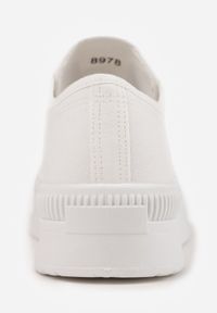 Born2be - Białe Trampki na Platformie z Naszywką na Boku Alimiora. Kolor: biały. Wzór: aplikacja. Obcas: na platformie. Styl: elegancki #6