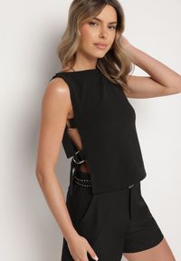 Born2be - Czarna Bluzka z Wiskozą i Wiązaniem po Bokach Savienne. Okazja: na co dzień. Kolor: czarny. Materiał: wiskoza. Styl: casual