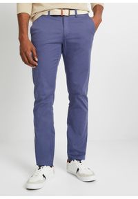 bonprix - Spodnie chino ze stretchem, w wygodnym fasonie z paskiem, Regular Fit Straight. Kolor: niebieski #1