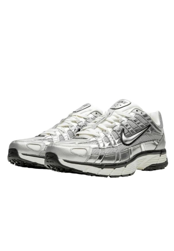 Buty do chodzenia dla dorosłych Nike P-6000 Metallic Silver. Kolor: szary. Sport: turystyka piesza