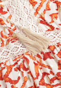 Renee - Pomarańczowa Sukienka z Bawełny na Ramiączkach z Gumką w Talii i Haftem Vikanda. Okazja: na co dzień, na imprezę. Kolor: pomarańczowy. Materiał: bawełna. Długość rękawa: na ramiączkach. Wzór: haft. Sezon: lato. Styl: elegancki, casual #3