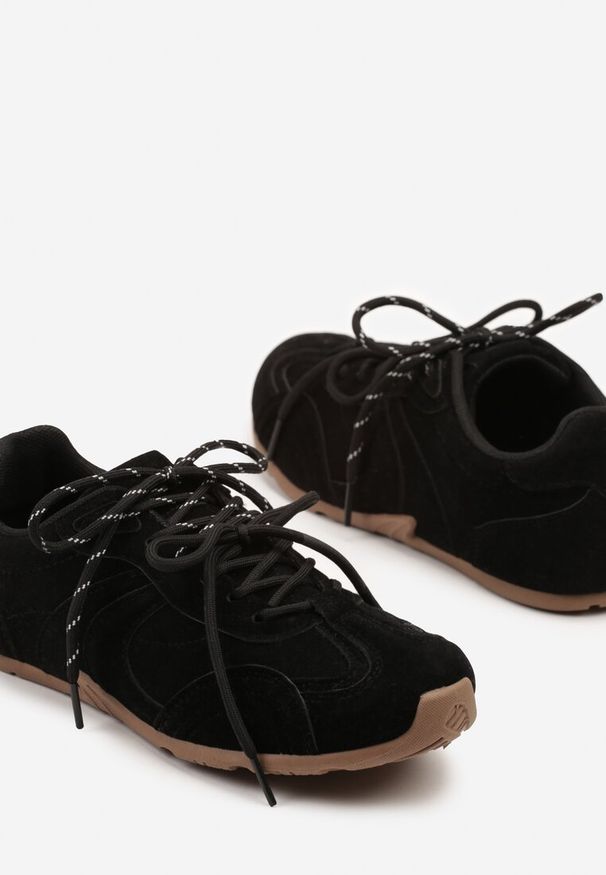 Born2be - Czarne Sneakersy z Podwójnym Wiązaniem Xairana. Okazja: na co dzień. Kolor: czarny. Materiał: jeans. Wzór: aplikacja. Sezon: wiosna, lato
