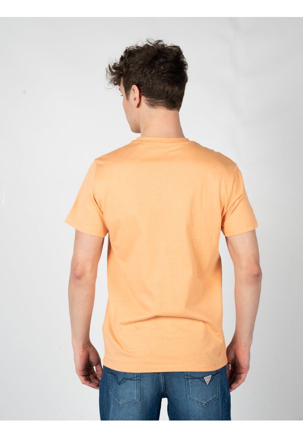 Guess T-Shirt "Embro" | M3GI30K8FQ4 | Mężczyzna | Pomarańczowy. Okazja: na co dzień. Kolor: pomarańczowy. Materiał: bawełna. Długość: długie. Styl: elegancki, casual