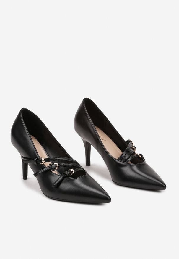 Born2be - Czarne Czółenka na Szpilce z Ozdobnymi Klamrami Nelabira. Okazja: na spotkanie biznesowe. Zapięcie: klamry. Kolor: czarny. Materiał: jedwab, jeans. Obcas: na szpilce. Styl: biznesowy, elegancki