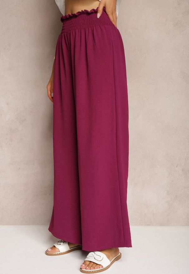 Renee - Bordowe Spodnie High Waist z Szerokimi Nogawkami i Gumką w Pasie Risabessa. Okazja: na co dzień. Stan: podwyższony. Kolor: czerwony. Styl: elegancki, casual